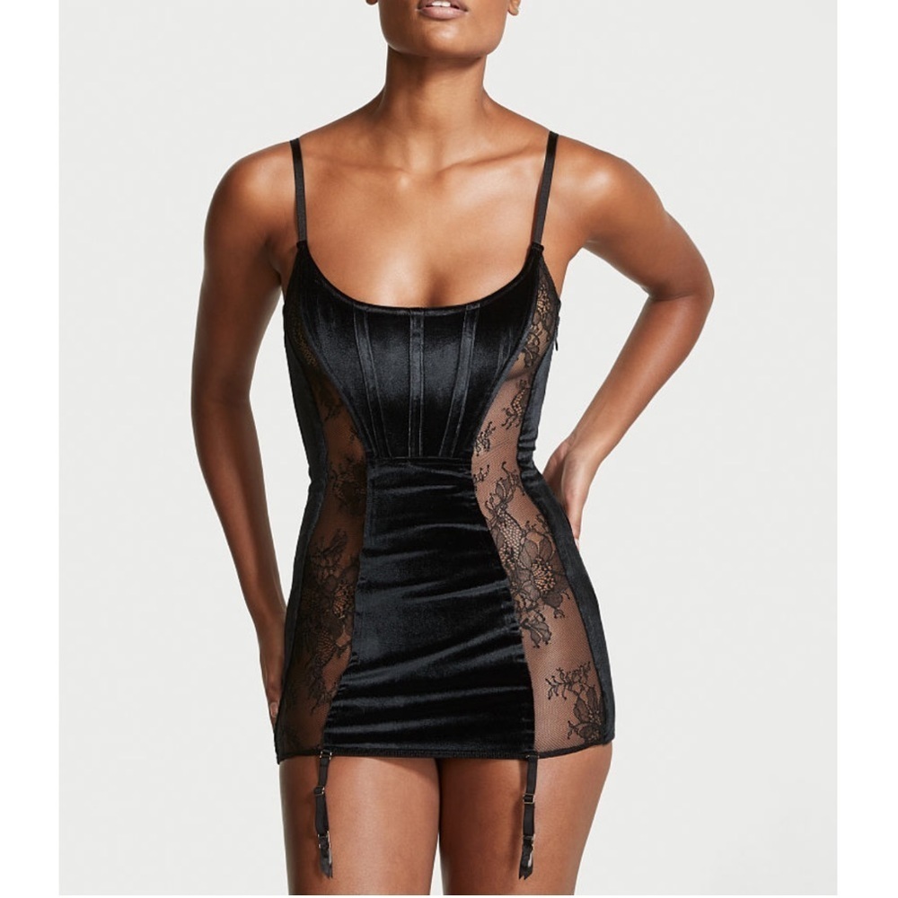 NWT VICTORIA'S SECRET Sexy Black Velvet & Lace Garter slip Lingerie